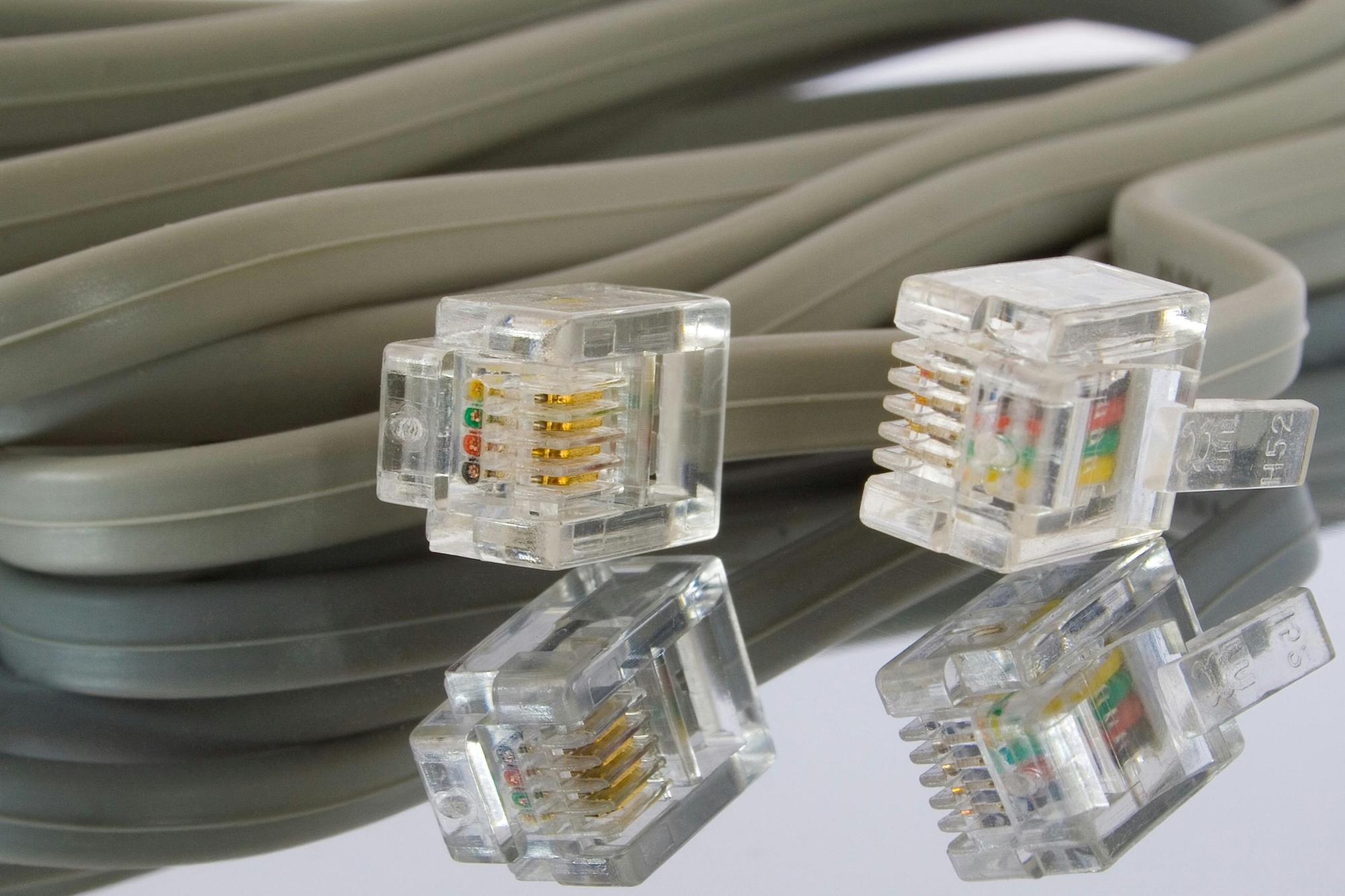 Router vs Modem Spectrum: Unterschiede, Verwendungen und beste Entscheidungen im Jahr 2024